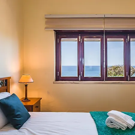 Casa à Beira Mar - With Ocean View São Pedro da Cadeira