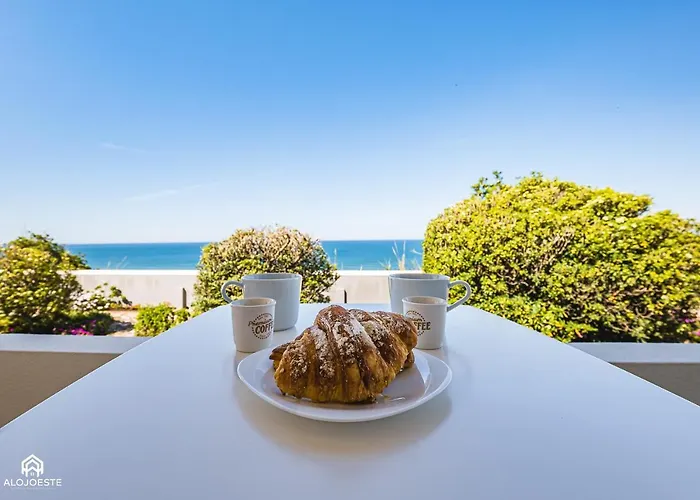 Casa A Beira Mar - With Ocean View * São Pedro da Cadeira